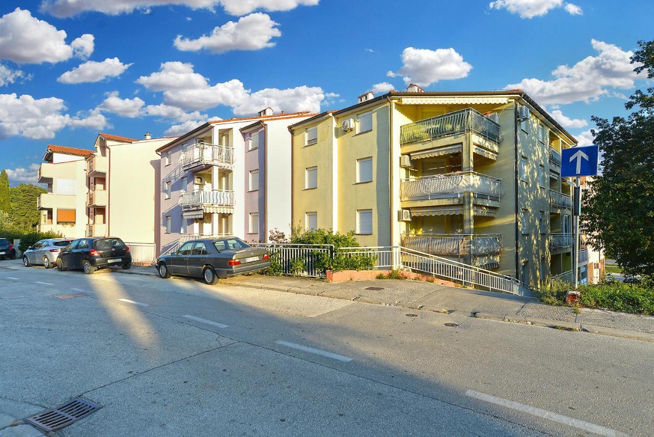 Apartment 2207 Pula Exterior photo